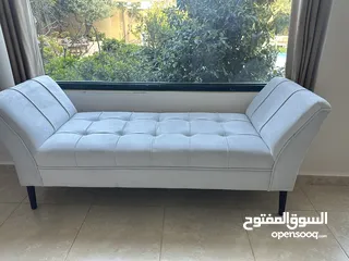  17 كنب ومقاعد بنش وسجاد جلد طبيعي