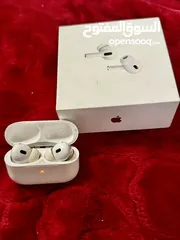  2 Apple airpods pro