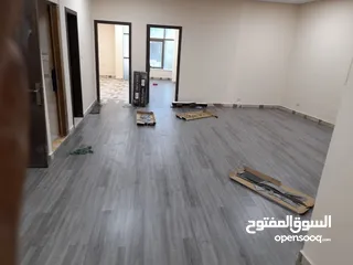  13 باركيه ارضيات اوروبيه بجوده عاليه مقاومه رطوبه وخدش سهل تركيب  غير محتاج خلع بلاط فنيل