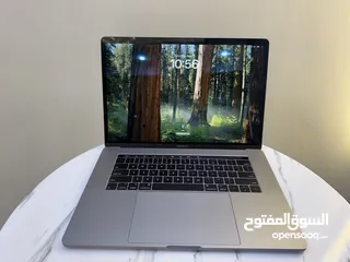  2 Apple MackBook Pro 2019
