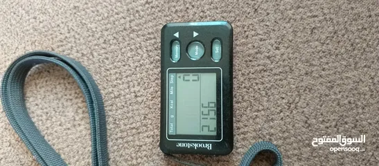  4 شاحن وبطارية go pro مع Brookstone Smar Step Pedometer black