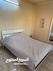  7 شقة مفروشة للإيجار تقع ضمن فيلا فاخرة / طابق ثاني ،ومدخل مستقل ،الشقة للإيجار للطالبات أو عرسان .