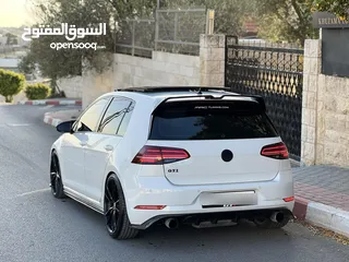  3 lVolkswagen Golf Gti