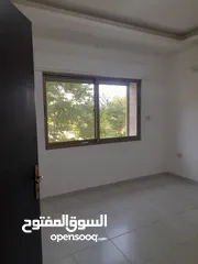  5 شقة #فارغه مع بلكونة للايجار في منطقة عبدون .. مع بلكونة.. موقع مميز