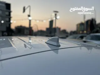  10 كورلا كروس فول مواصفات هايبرد