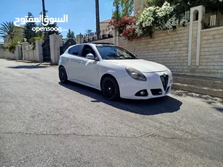  8 الفاً روميو جوليتا 2013