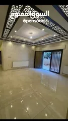  26 شقة للبيع  مساحة 180 متر مع حديقة 80 متر في حي المنصور الجبيهه