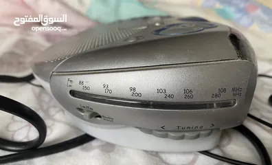  2 مسجل مع راديو مع cd 30    ساعة مع منبه مع راديو الكتروني10