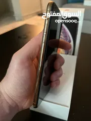  11 ايفون xs max للبيع بحالة الوكالة مع كرتونتو الاصلية