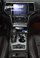  8 Jeep Grand Cherokee Overland 4x4 ( 2018 Model ) in Black Color GCC Specs