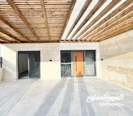  2 شقة مع حديقة على مستوى الشارع