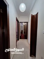  13 شقه سوبر ديلوكس في الجبيهه 145 متر 3 غرف نوم مع روف 110 متر غرفتين نوم 