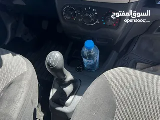  8 فان رينو دوكر 2017