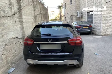 3 مارسيدس Mercedes Benz gla 200 2018 مع فتحة بانوراما