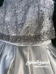 2 3 فساتين للبيع السايز ميديم