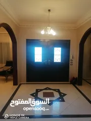  13 فيلا سوبر ديلوكس للبيع