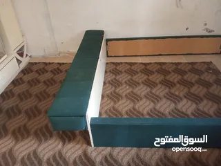  4 تخت مجوز للبيع مستعمل وكاله بحاجه صيانه فصالات البكس الامامي ما فيو تمزيع بلمره وتخت كلو تنجيد