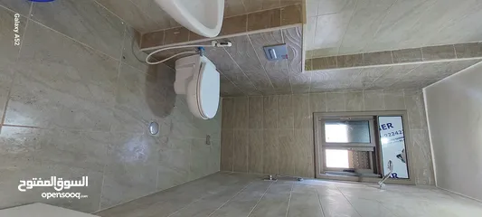  12 شقة مع ساعة كهرباء بالطيرة