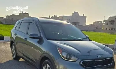  1 كيا نيرو نظيفة جدا للبيع استعمال شخصي سبب البيع السفر