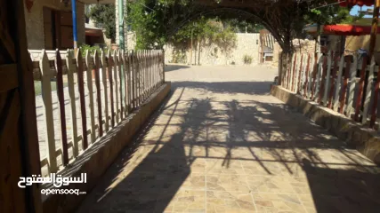  3 شاليه مساحة دلم متكامل الخدمات متميز الموقع