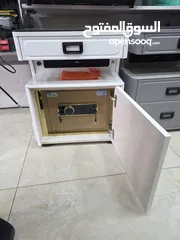  5 الكوميدينا الذكية مع الخزنة تصميم عصري  وظائف ذكية  أمان عالي مصنوعة من أجود أنواع الخشب سماعات عالي