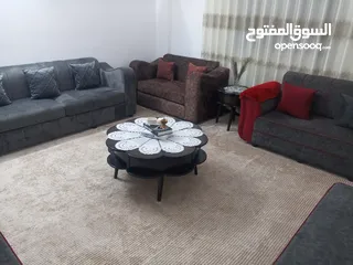  4 طقمين كنب مع طاوله