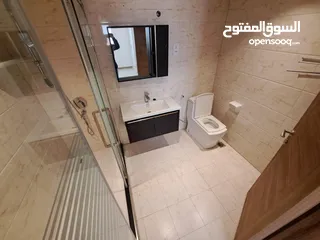  5 شقه للايجار الخوض/Apartment for rent, Al Khoud