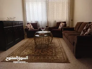  7 عفش بيت بالكامل للبيع بحالة ممتازة جدآ لداعي السفر