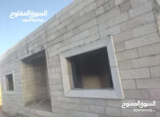  1 بيت مستقل للبيع في شومر بسعر مغري جدا