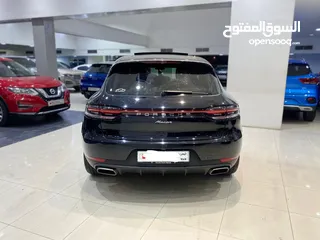  6 PORSCHE MACAN