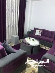  3 طقمين كنب بحاله ممتازه جديد 