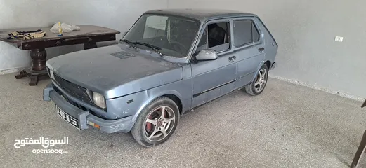  13 فيات 127موديل 1980غيار عادي ماتور 900قانوني عليها ترخيص سنة