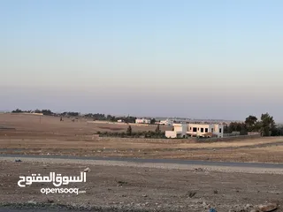  7 للبيع قطع ارضي مميزة بمساحات زراعية 3437م/3537م ملاصقة لمنجا تلعة النوران
