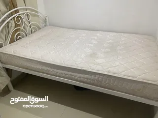  2 سرير حديد عرض 120  cm + مرتبة بحالة ممتازة