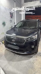 14 Kia SORENTO