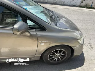  4 هوندا سيفيك 2008