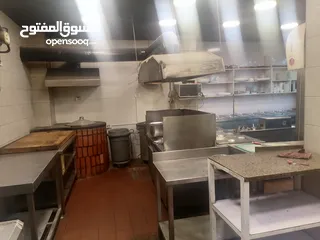  3 مطعم جاهز بمعداته للضمان بموقع حيوي في منطقة الجبيهة لعدم التفرغ لإدارة المطعم