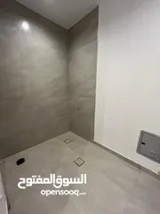  19 ارضية مع ترس في ضاحية النخيل تشطيب ملوكي و منطقة فلل