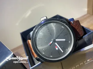  5 TOMMY HIFIGER WATCH