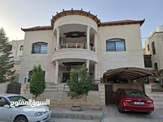  1 عماره للبيع مكونه من طابقين واجهات حجر وتراس مع نظام طاقه شمسية
