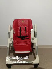  12 كارسيت وكرسي طعام