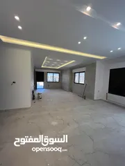  4 بالاقساط في مرج الحمام 175متر بتشطيبات فندقية