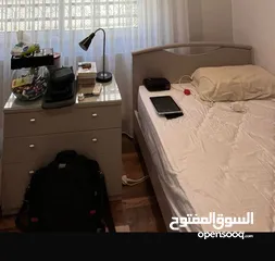  1 تخت و بيرو خشب