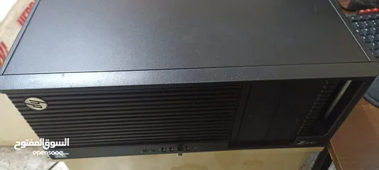 2 جهاز PC نوع محطة عمل Workstation موديل HP Z440 مع الشاشة والماوس والكيبورد وحافظ الطاقة الكهربائية
