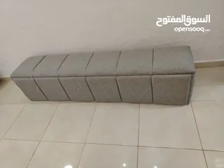  4 بف امام السرير + طاوله طول بعرض 55*100