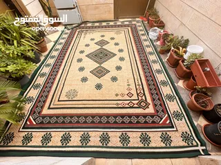  10 خريبة السوق الجويدة سجادة وممر نفس اللون والرسمة بحالة جيدة جدا بسعر مغري