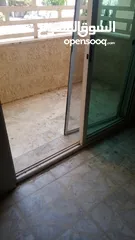  4 شقة أرضية للبيع في الجاردنز بسعر مميز