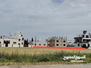  5 قطعة أرض مميزة للبيع اربد منطقة ايدون الجزيرة الغربية مساحة 805م غرب مدارس تقارب