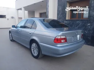  17 بي ام دبليو  الفئة خمسه  5.    530.  موديل. 2003. خاليه من العيوب