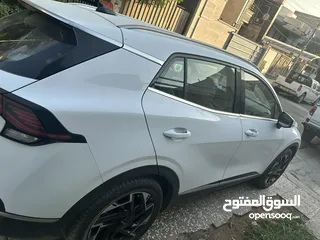  1 سبورتج 23 خليجي ماشيه65000حادثها خشم البنيد بارد ومبدل رواجز محرك من الشركه جايبهن وبيها رصعه خفيفه